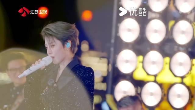 刘雨昕容祖儿合唱挚友诠释友达以上