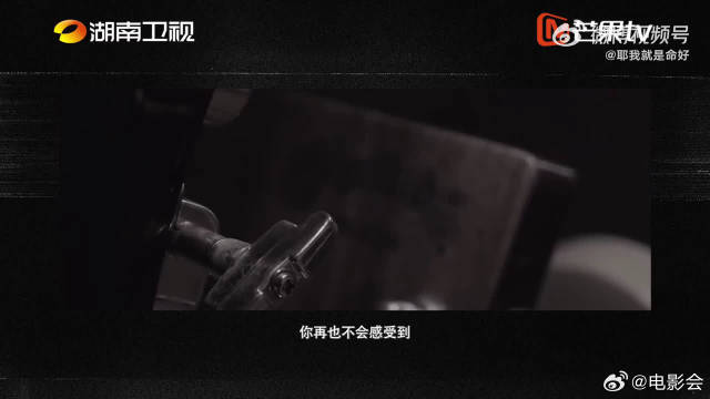 很喜欢杨坤这份坦诚，不装不矫情，把老歌手对舞台的珍惜都说透了