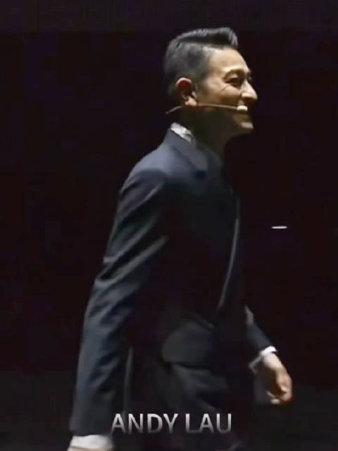 欢迎世界超级巨星