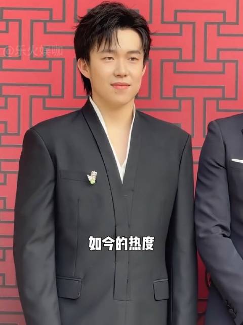 王楚钦坚持不换助理王晨策，背后关系引关注