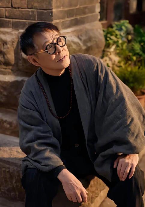 李连杰提到的“功夫短剧宇宙”具体指什么，未来有何规划？