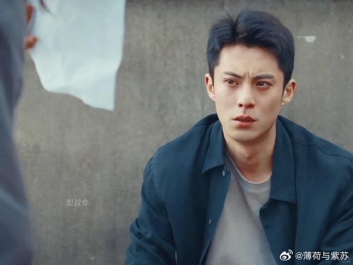 王鹤棣在《黑夜告白》中饰演的冉方旭角色有何突破？