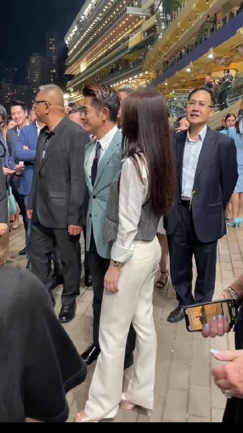 方媛掉粉引热议，郭富城力挺妻子