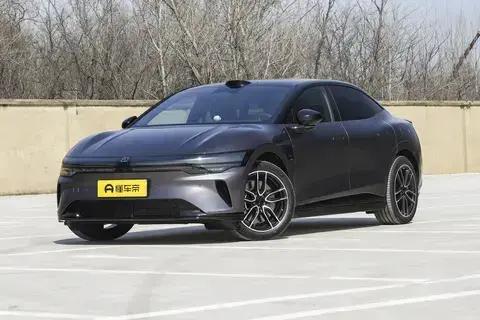 20万级纯电中型轿车，极氪007怎么选?详细评测来了