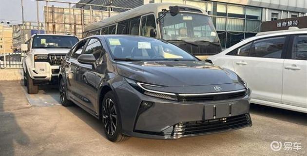 2026款卡罗拉双擎9.9万起,价格是否值得信赖?实测配置与性价比,审慎决策