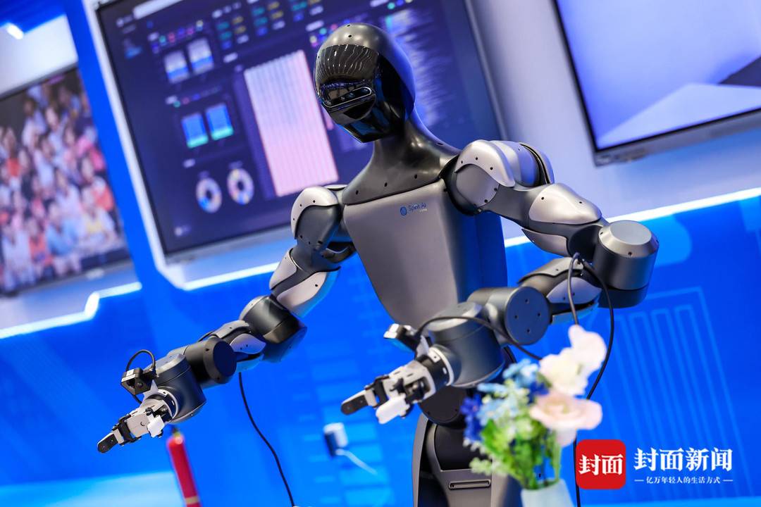专访中国教育技术协会会长杨宗凯：教师的危机从不来自AI，而是单一教学模式