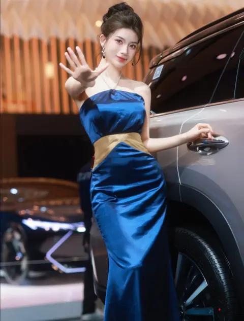 仰望U8:赛场真能横着走