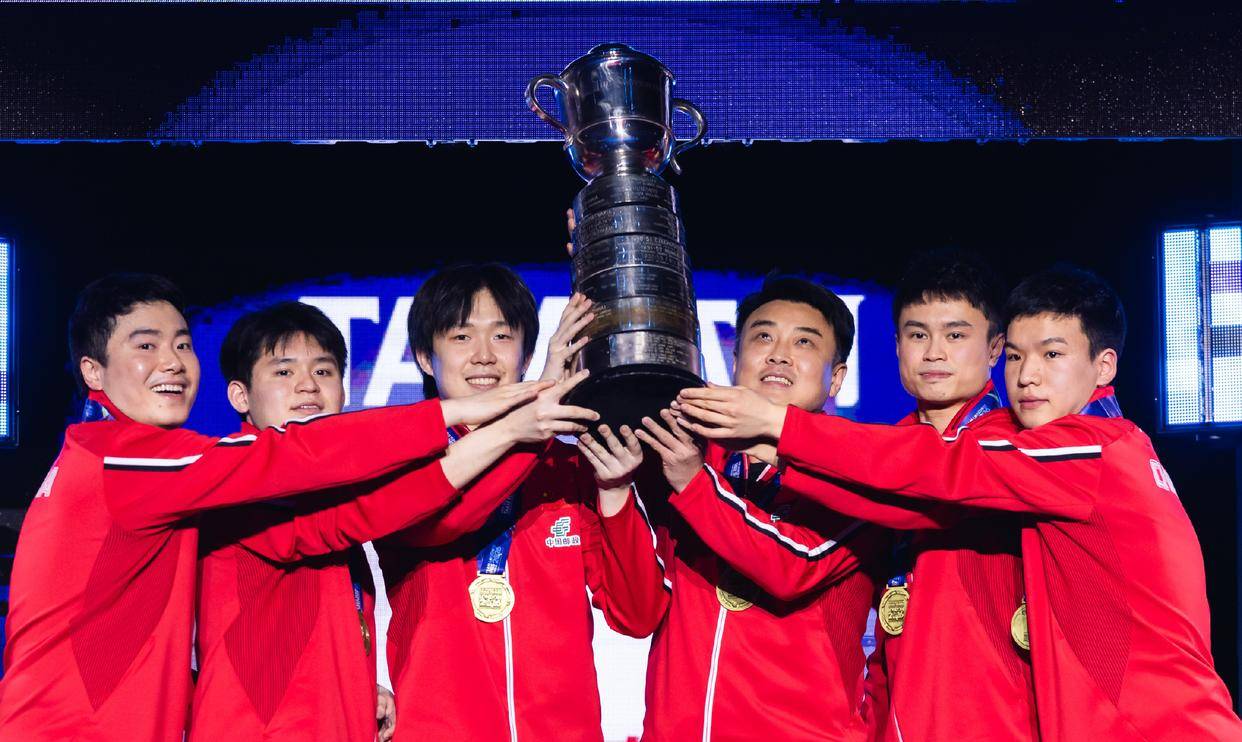 10胜0负夺冠+MVP！国乒26岁第一巨头吃蛋糕庆生：王皓打造新真核_王楚钦_世乒赛_中国