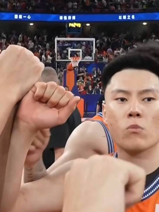 上海力克北京先下一城 张镇麟17+5 王哲林10+10 周琦13+9