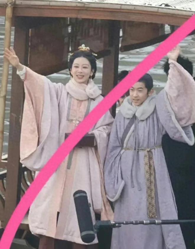 杨紫韩东君《家业》路透,网友:少爷带着少夫人回老家即视感
