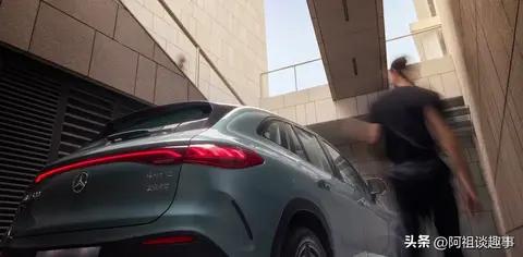 27万买奔驰电动车?传统豪车电动化这步棋走对了吗?