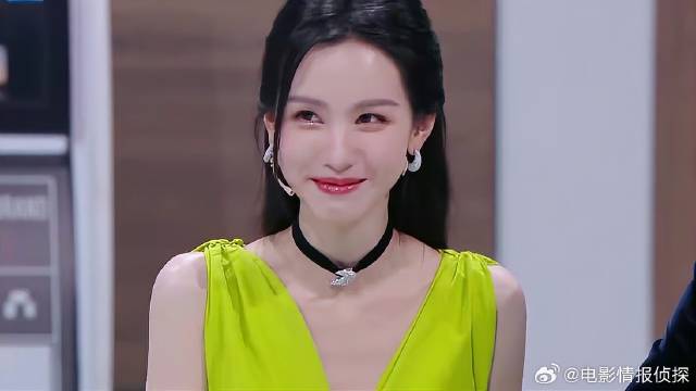 还得是沈腾搞笑，散装英语听关晓彤，用尽毕生所学了！
