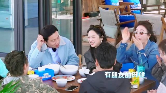 《亲爱的客栈》成员重聚斗嘴做饭各显日常