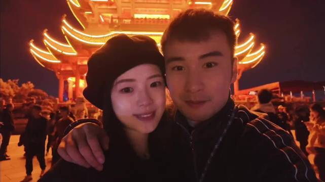 国乒陪练牛冠凯官宣结婚，与青梅竹马开启新篇章