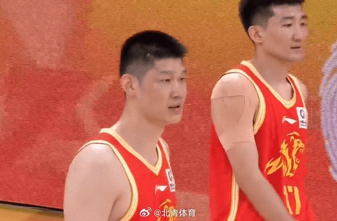 孙铭徽三分绝杀！卫冕冠军广厦主场险胜深圳取开门红
