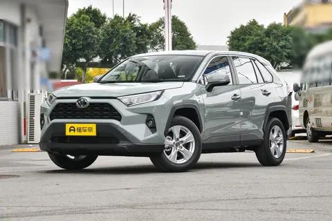 开不坏、用不烦、卖不亏！试驾丰田RAV4荣放，告诉你是神车还是坑