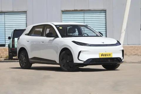 破界而生：极狐汽车——北汽高端化的“孤勇者”与“革新者”