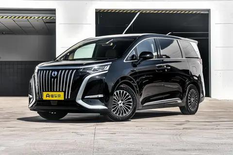 腾势 D9 用车成本全解析:中大型豪华 MPV 养车省心指南