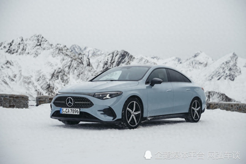 抢先体验:试驾奔驰CLA 220 4Matic Hybrid
