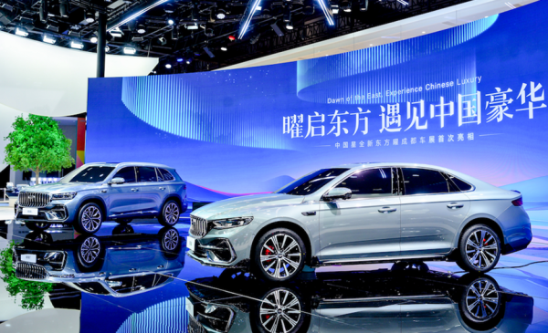 ZEEKR 9X作为吉利汽车基本盘的燃油车