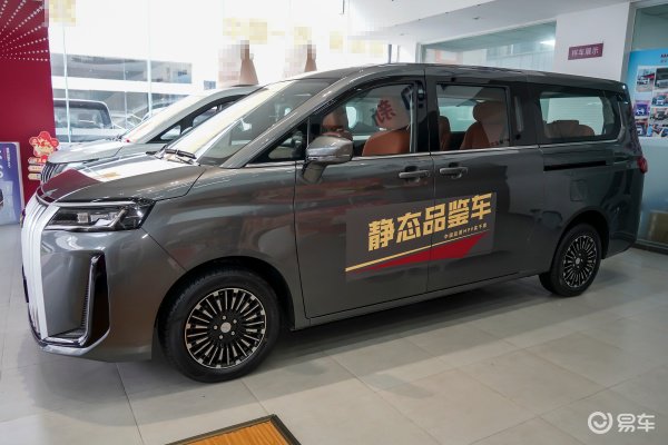 推荐锐胜M8中大型mpv购车指南 12.68万出头
