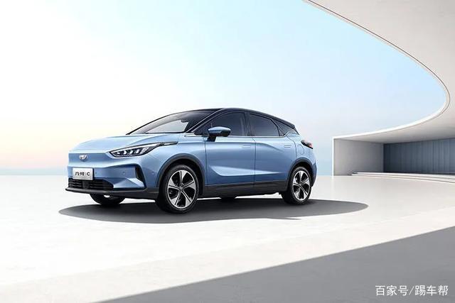 几何C来了,续航400、550km,开放软硬件