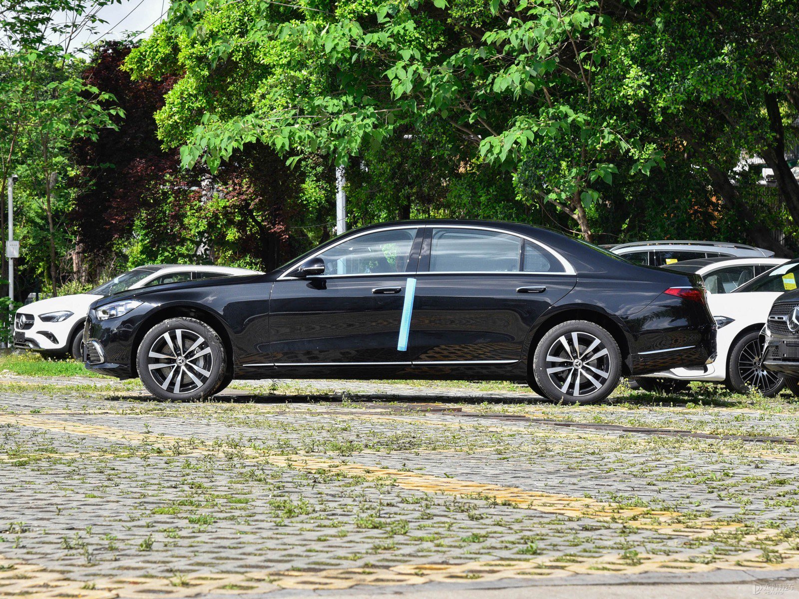 奔驰S400L价格揭秘:省钱养车早知道