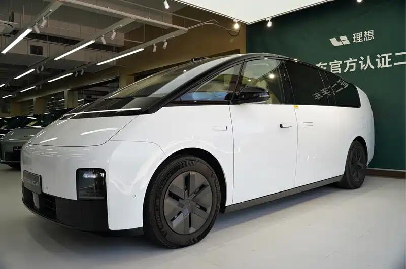 杭州理想汽车理想MEGA二手车 2025款,优惠特价46.5万
