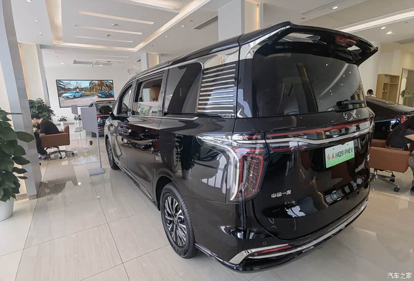 红旗HQ9 PHEV 舒适性