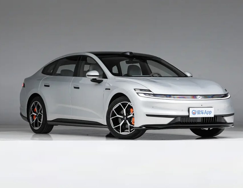 纯电/增程双动力，长安启源A06预售11.99万起 | BitAuto