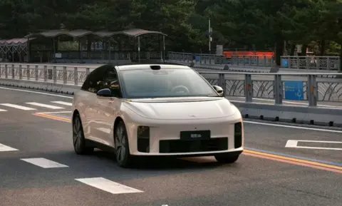 【E汽车】理想i6无伪装实车曝光 | BitAuto Belgium