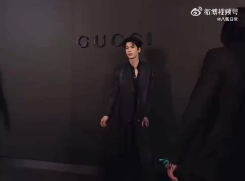 张凌赫纽约Gucci大秀被误认肖战