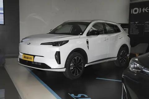 长安又上新车,售价9.69万起,续航超1200KM,网友:真香