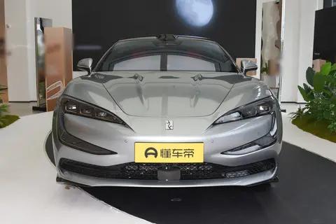 外观拉风 黑科技加持 水平对置发动机 四电机 云辇-Z, 仰望U7即将交付
