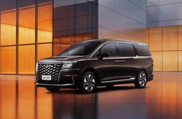 17万级MPV“卷王”来了?瑞风RF8悦享系列上市