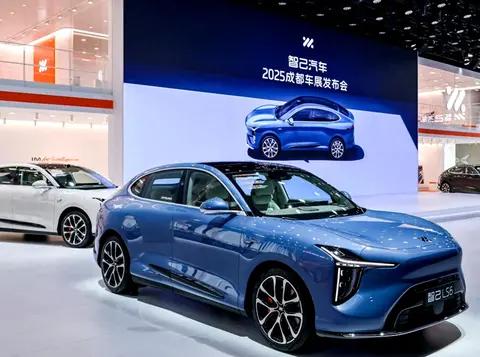 成都车展限时钜惠智己LS6 Max车型权益再升级23.99万享40万级配置