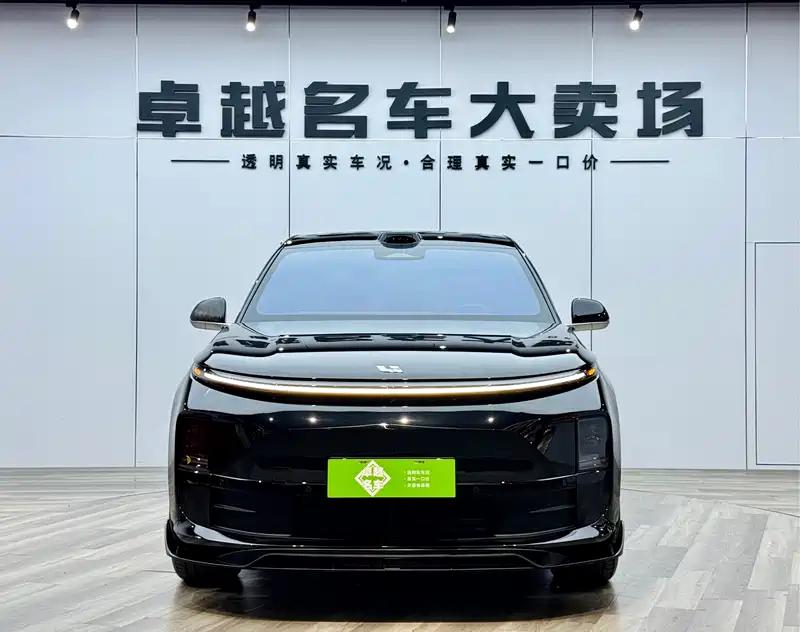 20万多拿下二手理想L6,2024款行驶3万多公里,新势力豪华优雅灵动