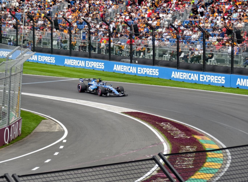 从电池到算法:福特用技术赋能F1与林肯航海家