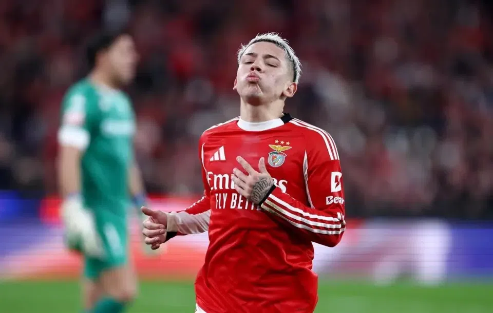 1-0！5-1！足坛疯狂一夜！曼城绝杀夺冠，拜仁屠杀，赛后C罗一个举动引全网炸锅
