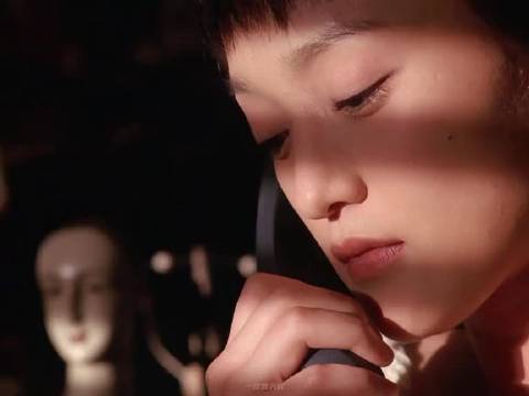 中国人表达爱意的方式总是含蓄的，分别又是痛苦难言的