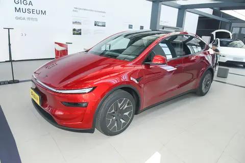 新车|6座中大型SUV/售33.9万元，特斯拉Model Y L到店，竞争理想i8
