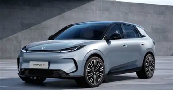 极狐T1官图发布，10 万级纯电小车，8 月下旬开启预售 | BitAuto