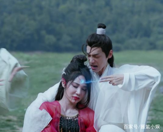 《香蜜》锦觅意外怀孕,旭凤得知生父身份,愤怒的一巴掌把她打倒