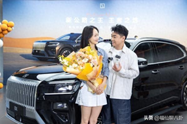 国乒12连冠主帅王皓，回京第一件事提国产豪车，全网点赞!_福仙聊八卦