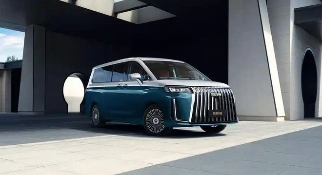 20万与30万的中大型MPV对决，锐胜M8和星海V9怎么选？|后驱|mpv|增程式|锐胜m8|星海v9_订阅