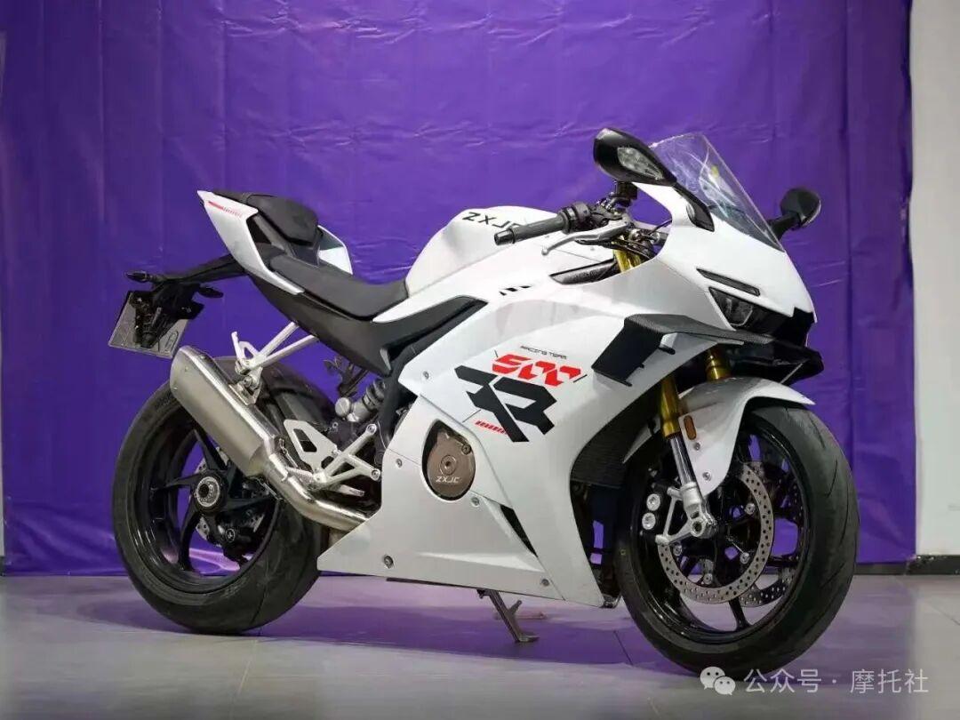 张雪500RR3.4秒破百、四缸声浪,仅需2.8万起!