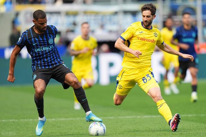 随着国际米兰1-1，AC米兰2-1，意甲最新积分榜出炉：4队还在争4