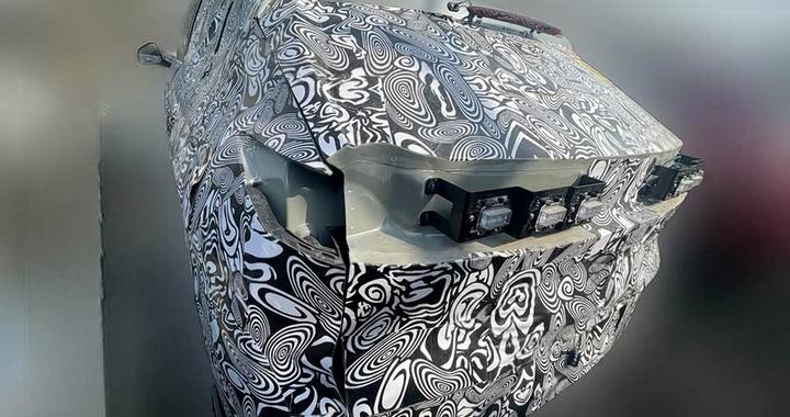极狐全新SUV路试曝光 延续S3技术体系 定位将超越T1?