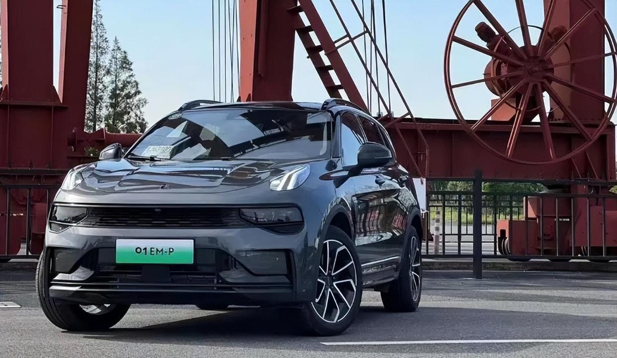 比动力?比智能?比驾控感?RAV4双擎和领克01 EM-P究竟谁是大哥