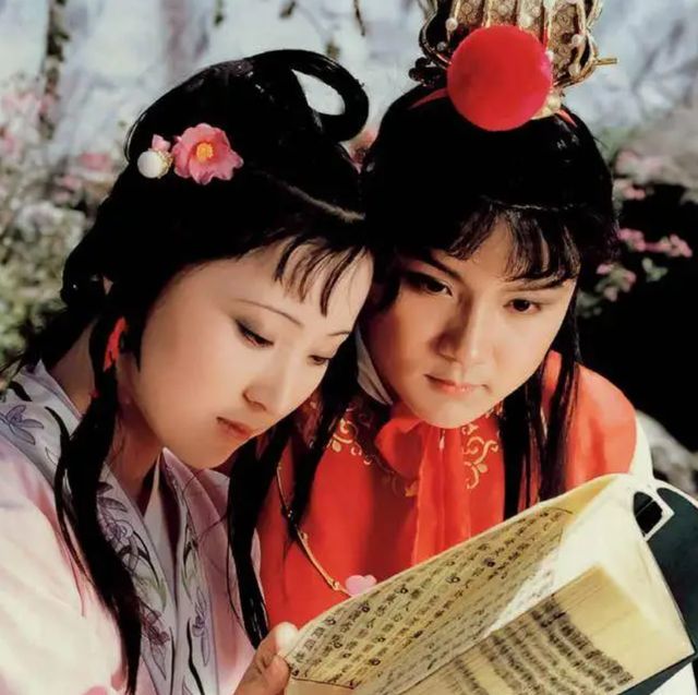 吴承恩和曹雪芹成了亲家？最邪门的“圣黛CP”走红
